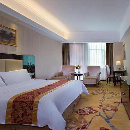 Vienna Hotel Baoan Liutang Xin'an  Luaran gambar