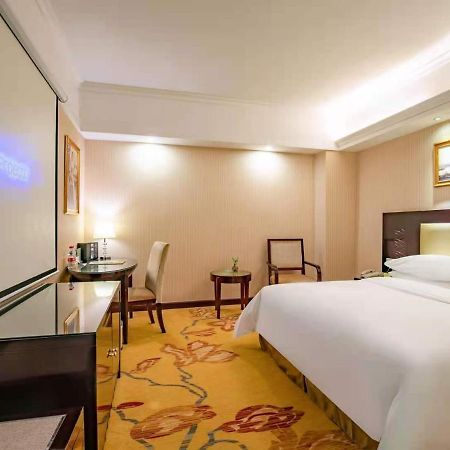 Vienna Hotel Baoan Liutang Xin'an  Luaran gambar